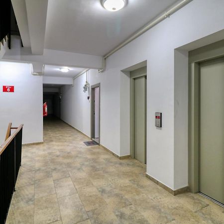 Homie Studio Apartment - Private Parking - Self Check-In Bucarest Esterno foto